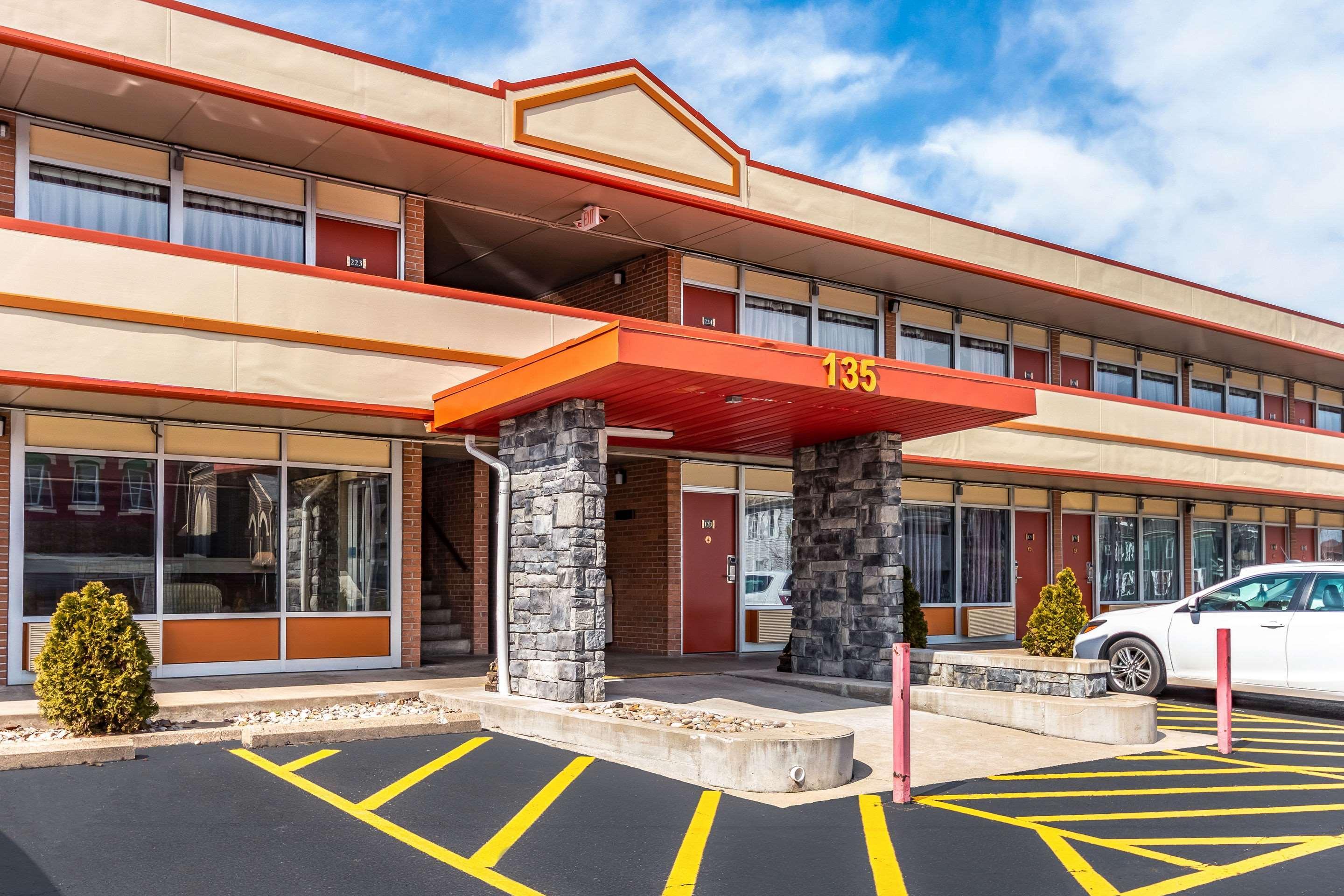 Econo Lodge Zanesville Exteriér fotografie